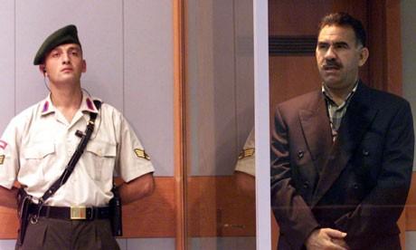 Soud s Öcalan po jeho zadržení