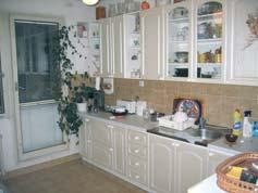 m 2, záhrada: 2000 m 2 BYTY 3-izbový byt na Vlčincoch II (92 m 2 ), 2