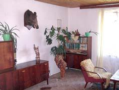 pozemok 2206 m 2, hospodárska budova, potrebná oprava cena: 1800000,-