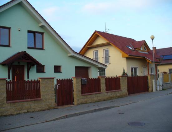zmiňované zdravení), což rozvoji vzájemných sociálních interakcí nepřispívá. Obr.
