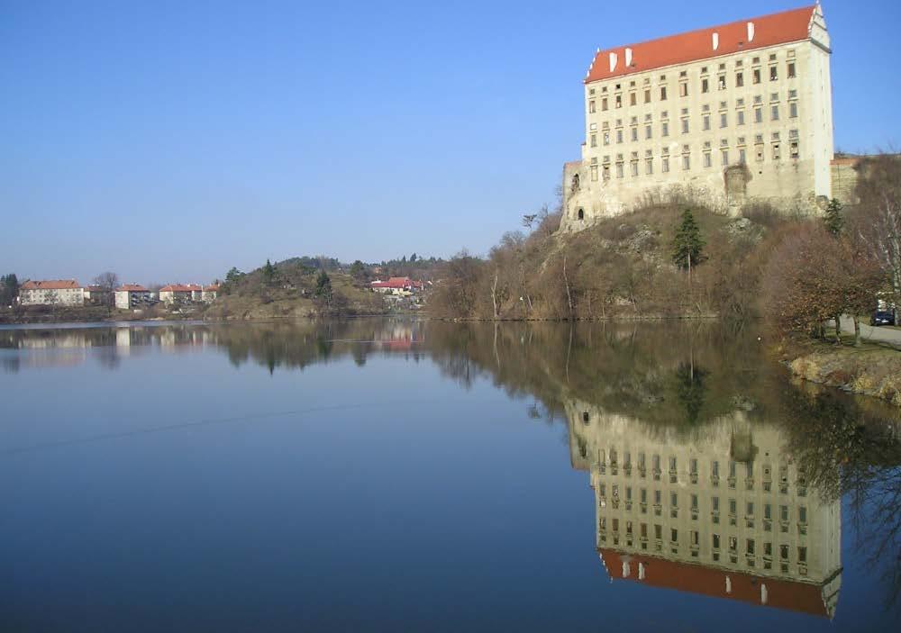 PODHRADSKÝ RYBNÍK (Zámek