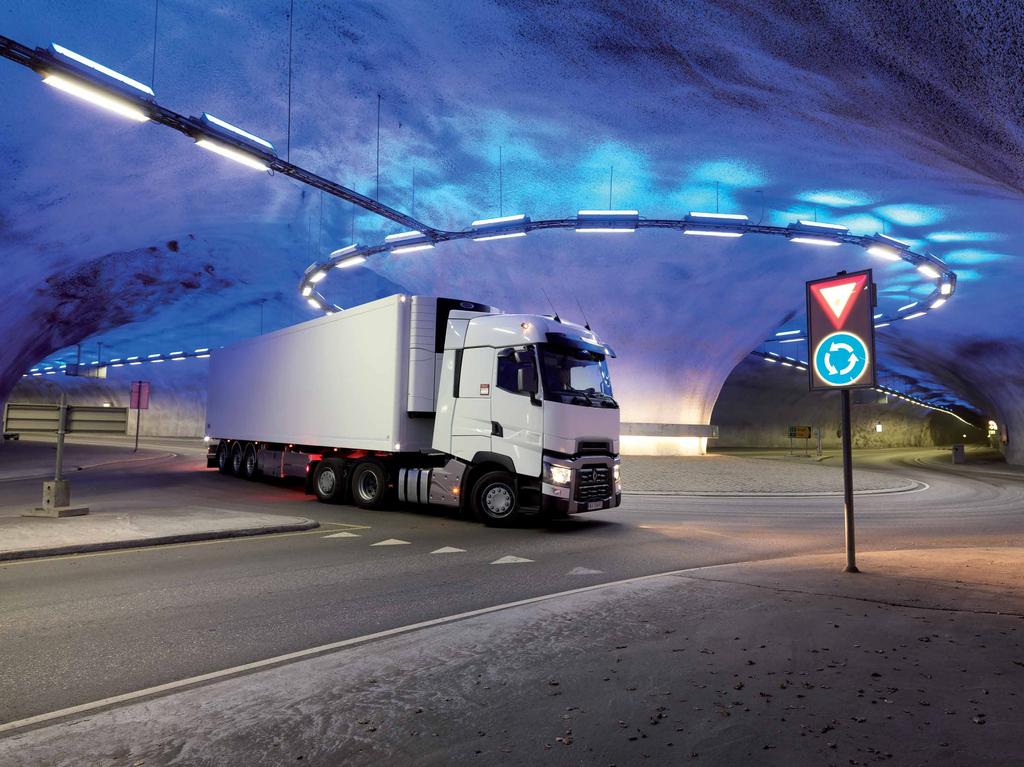 NÁKLADNÍ VOZIDLO, KTERÉ SE VYPLATÍ Volbou značky Renault Trucks si kupujete daleko víc než jen nákladní vozidlo. Můžete si být jistí, že vaše potřeby známe předem.