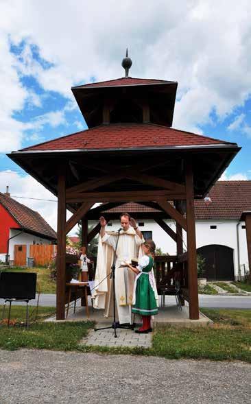 STRANA 10 TRHOVOSVINENSKÉ LISTY 7-8/2017 POŠTA Z OSAD I Bukvice slavila letos své výročí Naše město Trhové Sviny si letošní rok připomnělo historické výročí 580 let od udělení městských práv.