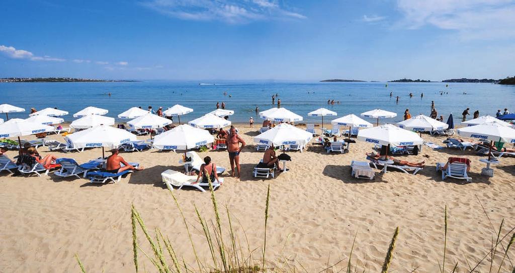 aparthotel Sozopoli 173 Sozopol OLOHA: klidná část nedaleko hotelu Royal Beach cca 1,5 od kraje Sozopolu POPIS A PLÁŽ: uzavřený komplex v zahradě přímo na písečné pláži