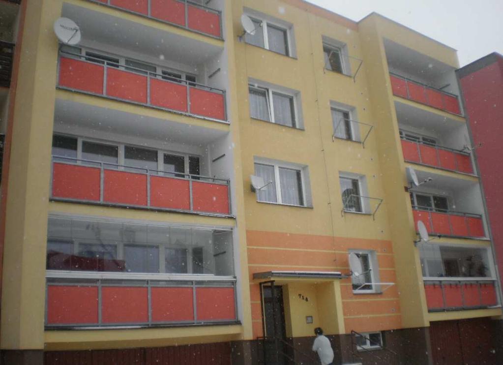 Znalecký posudek - Ocenění nemovitosti č. 338/2013 O obvyklé ceně nemovitosti - bytové jednotky č. 714/3 a nebytové jednotky - garáže č. 714/14 obě v bytovém domě č.p. 714 na pozemku parc.č. St.