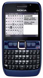 Nokia E63 Nokia E66 Nokia E7 Nejlevnější QWERTY komunikátor je oproti předcházející E71 o pár funkcí chudší a je oděný v plastu místo kovu. I tak má co nabídnout.