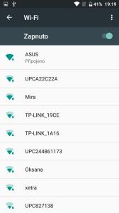 Pozn: Kontakty možno mať uložené na SIM karte, v internej pamäti alebo na Google servera. Odporúčame kontakty zálohovať / synchronizovať na Google servera. SK NASTAVENIE WI-FI 1.