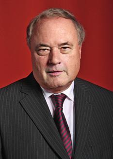 TEMPUS Zpráva právní kanceláře ČLK V roce 2017 se na činnosti právní kanceláře po dobu celého roku podílelo celkem sedm právníků: JUDr. Jan Mach, Mgr. Aleš Buriánek, Mgr. Bc. Miloš Máca, MUDr. Mgr. Dagmar Záleská, Mgr.