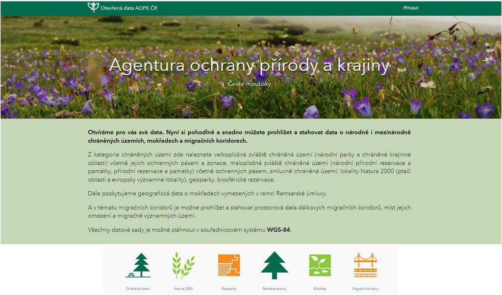 Esri v rámci instituce a rovněž přispěla snadnějšímu rozvoji mobilních mapových aplikací do terénu založených na technologii Collector for ArcGIS a Survey123 for ArcGIS.