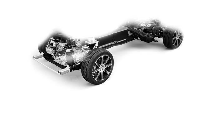 VOLVO XC60 T8 Twin Engine AWD R-Design 707 Perleťově bílá Crystal White Pearl 21" kola z lehké slitiny s 5ti trojitými paprsky, v matně černém provedení Matt Black s výbrusy Diamond Cut Agregát T8