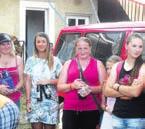 Další důležitá podoba festivalu je v organizaci tvořivých dílen pro děti, kde dostaly prostor všechny věkové kategorie a každý si nakonec odnesl vlastní umělecký předmět a výtvor.