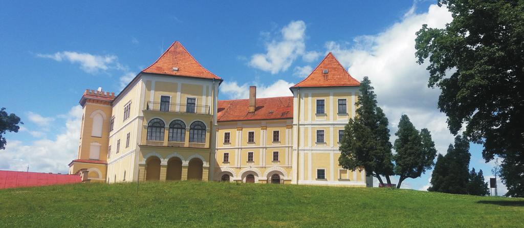 Pateřín (10) Kovářov (12,5) Střemeníčko (14,5) Javoříčko (16) Javoříčské jeskyně (16,5) Zkamenělý zámek (17,5) Špraněk (18,5) 2.