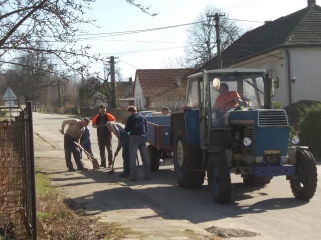 1. Slovo úvodem Vážení spoluobčané. Letošní zima byla po dlouhé době taková opravdová, ladovská, byly mrazy i pořádná nadílka sněhu.