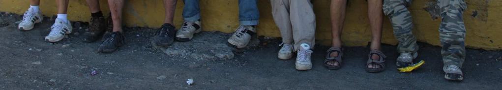 Městečko Lucio Blanco je typická mexická zaprášená osada, kde obyvatelé nikam nespěchají. Zastavili jsme naproti kostelu a zašli do místního obchůdku koupit mexické (dobré) pivo.
