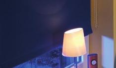 l Roleta s bočním ovládáním Noc Uni, Cenová skupina 3 l Oldalhúzású roló Nacht Uni, Árcsoport 3 n l 390 Zatemňovcí bílá, (100% polyester) l 390