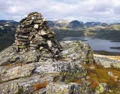 svých sil a fyzických možností. Bergen Haukelifjell Kinsarvik Preikestolen Oslo Lodní doprava ve fjordech foto: archiv CK V cíli náročného výstupu na skalní výběžek Trolltunga foto: Tomáš Kubík 1.