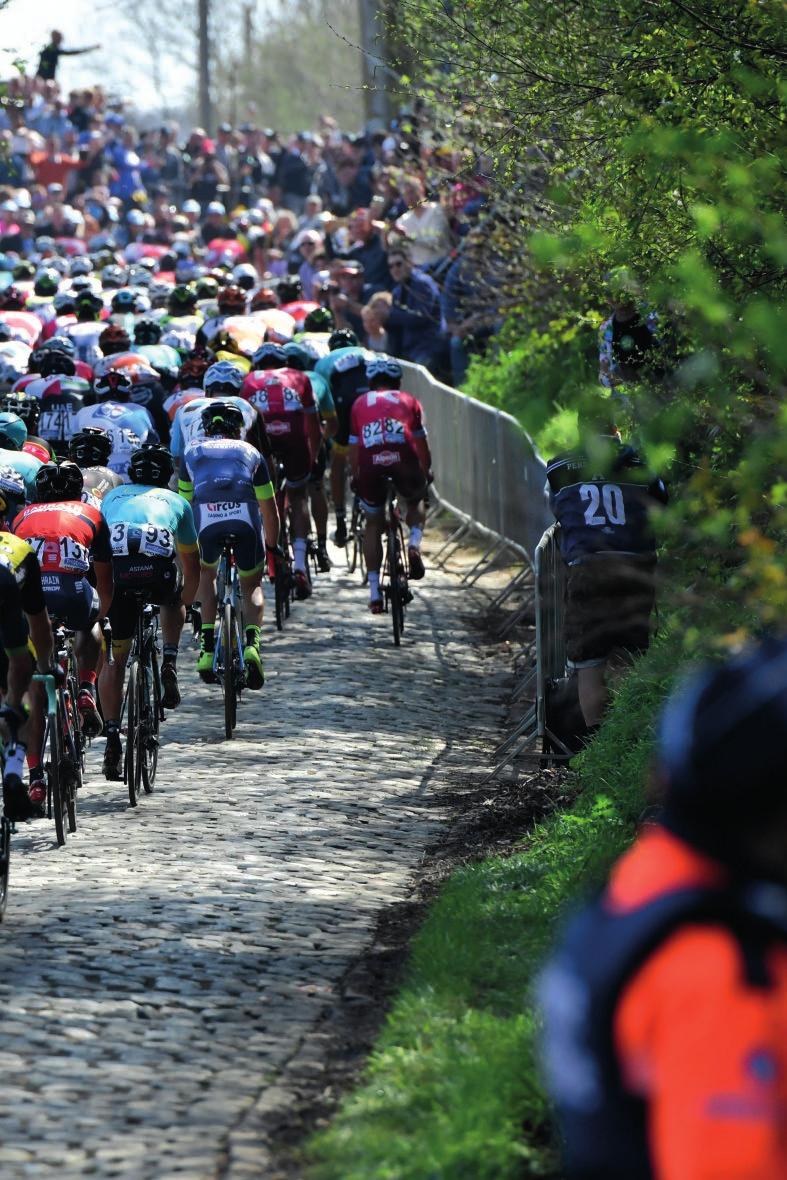 TUBELESS TECHNOLOGIE Jedno, jestli jde o MTB, silniční nebo cestovní kolo. Pro všechny sportovně založené jezdce je tubeless správnou volbou.
