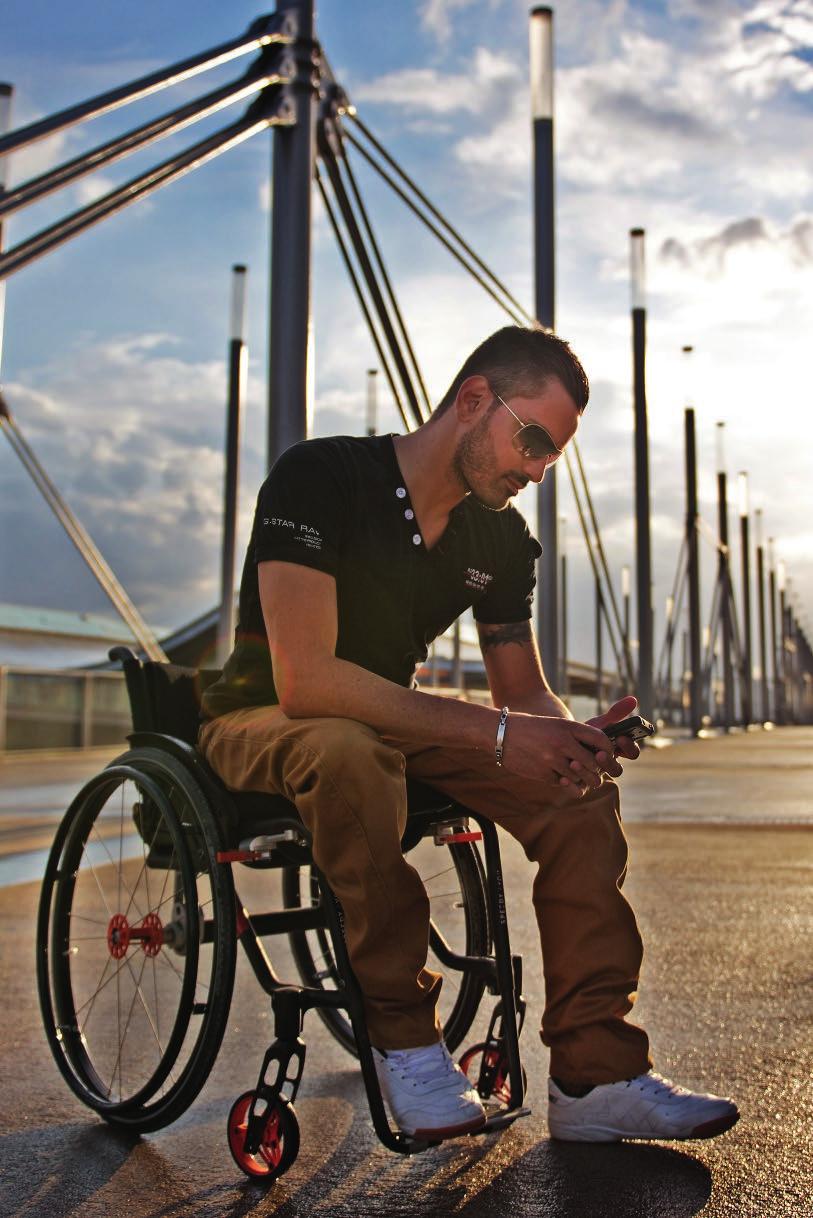 WHEELCHAIR Tan Caglar: Profesionální