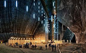 23. KVĚTNA 2018: STŘEDA KLUŽ - TURDA - ALBA IULIA - SIBIŇ Návštěva slaných dolů Turda, skutečném