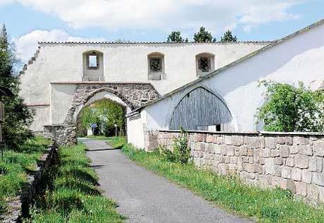 OBEC KLÁŠTER Obec Klášter patří k historicky nejstarším sídlům mikroregionu