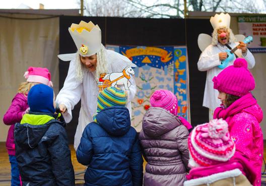 00 LIBORČAN ~ folklórna spevácka skupina z Nemšovej-Ľuborče 15.00 NANOVO ~ kúsok šťastia s pesničkami Mariky Gombitovej 16.