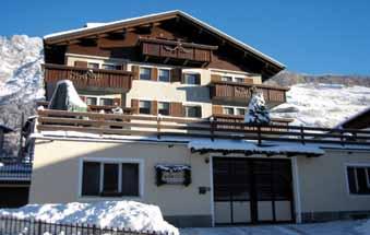 19 ne APARTMÁNOVÝ DŮM CASA FEDERICA C 135 4 km poloha: San Nicoló Valfurva, centrum - 550 m, skiareál Bormio - 4 km, skiareál Santa Caterina - 9 km, skibus / do Santa Cateriny i Bormia - 550 m