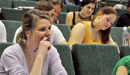4. Studijní programy, organizace studia a vzdělávací činnost 4.5 CELOŽIVOTNÍ VZDĚLÁVÁNÍ V souladu s 60 zákona č. 111/1998 Sb.