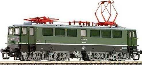 500232 500233 500234 E42 079, zelená DR 500235 242 200-4, červená, DR 500236