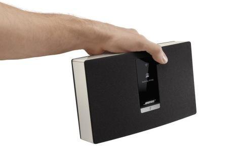 Čierne 1 set 899 SoundTouch SA-4 Amplifier Koncový zosilňovač doplnený o SoundTouch Wi-Fi adaptér pre streamovanie hudby z PC alebo NAS servera, internetové rádia, internetové servery Deezer, Spotify
