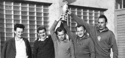 Jozef Vrábel Narodil sa 2.10.1939 v Piešťanoch. Vyučil sa za elektrotechnika v bratislavskej Tesle.