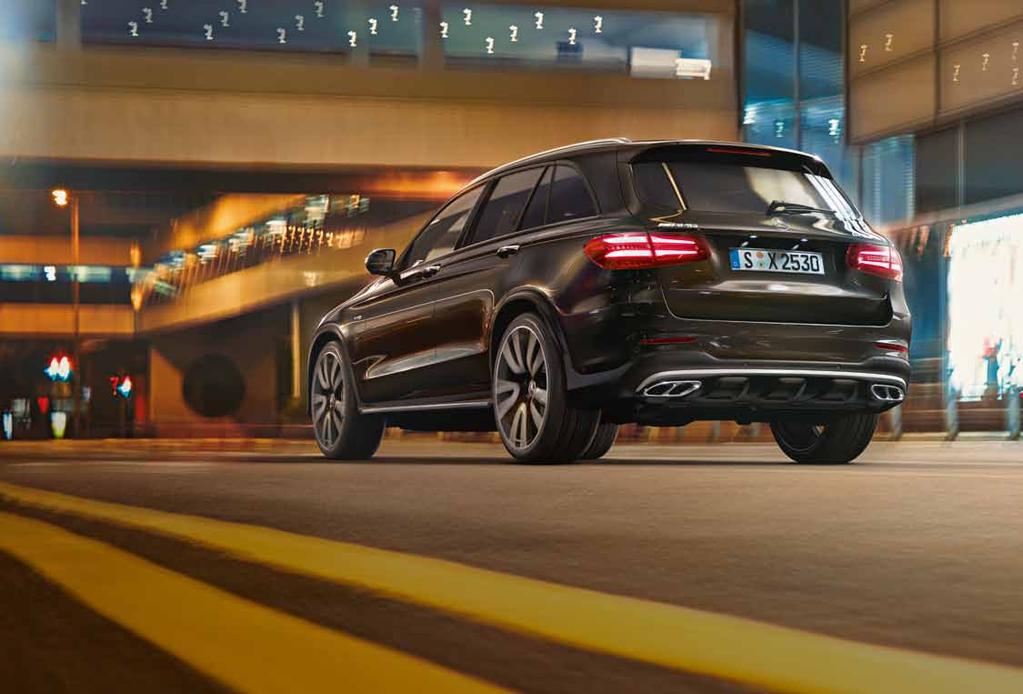 76 Sportovní výfuková soustava AMG. Není to jen dechberoucí vzhled nového modelu Mercedes-AMG GLC 43 4MATIC, co upoutá Vaši pozornost. Ani jeho zvuk nemůžete přeslechnout.