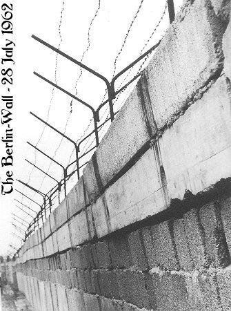http://berlin wall.org/bilder/b_mur14.