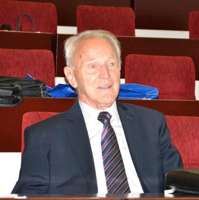 Vyzdvihol význam podujatia, kde si lekári a sestry spoločne osvojujú vedomosti, ktoré sú prospešné pre pacienta. MUDr. Peter Jarčuška,PhD., 2.