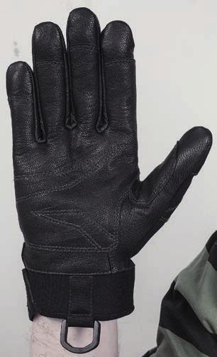 KAYA KAYA 8269 /EN 388:2003 4544/ Rappeling gloves intended for special and tactical forces Back: Functional knitting Eurojersey Sensitive PA/Elastan Palm: Goatskin leather with hydrophobic treatment
