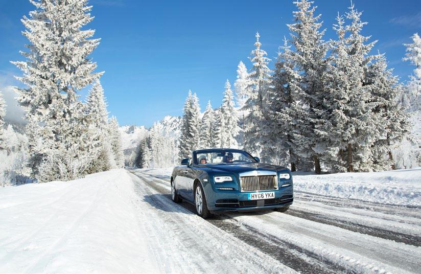20 STALO SE JÍZDA S ROLLS- -ROYCE NA SNĚHU Ikonická písmena RR, dramatické scenerie slovenských Vysokých Tater a pražský tým Rolls-Royce Motor Cars Prague.