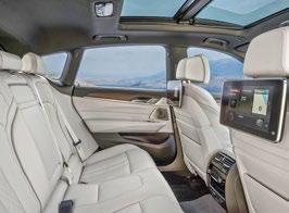 Každopádně platí, že expozice naší značky byla, co se plochy týče, největší a díky tomu zde byla zastoupena kompletní modelová nabídka BMW a MINI.
