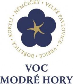VOC, V. O. C. (VÍNA ORIGINÁLNÍ CERTIFIKACE) 47 6.6. VOC MODRÉ HORY Vína s označením VOC MODRÉ HORY mohou vyrábět pouze vinaři, kteří jsou členy spolku VOC Modré hory, z. s. se sídlem v Němčičkách.