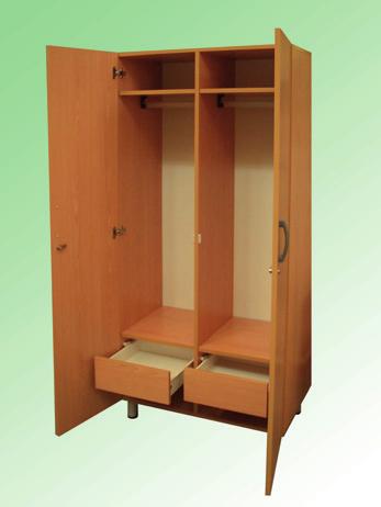 three doors armadio paziente Realizzato in PATIENT CABINET Manufactured from ARMOIRE