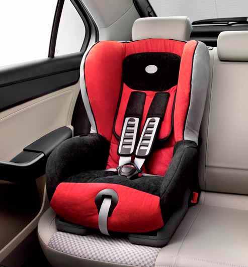 BEZPEČNOSŤ DETÍ Trochu pokoja O naše malé ratolesti sa musíme v živote starať najviac. Pre SEAT Toledo je preto k dispozícii celý rad moderných detských sedačiek.