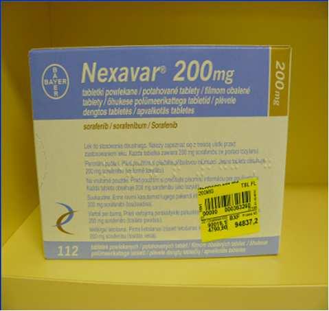 Sorafenib (NEXAVAR ) multikinázový inhibitor (PDGFR, VEGFR, c-kit, RAF, Flt-3 ) INDIKACE: léčba diseminovaného nádoru ledvin léčba inoperabilního