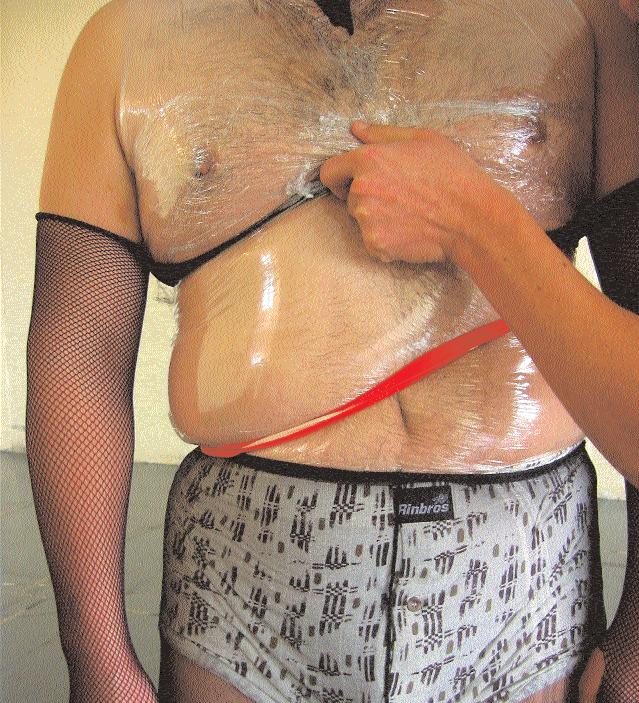 claudio valdes kuri *27. 5. 1965, Mexico City scénograf Vzdělání: filmová režie, herectví, středověká hudba; Spolupráce sdivadly: Divadlo Ciertos Habitantes.