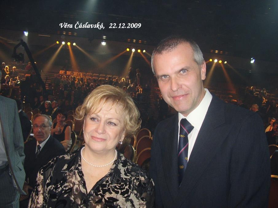 TŘI ZASTAVENÍ S PANÍ VĚROU ČÁSLAVSKOU... V úterý, 30.