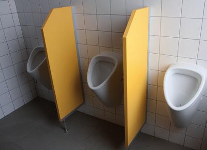 PISOÁROVÉ ODDEĽOVACIE STIENKY Sanitárne oddelovacie steny priečky Aqualine sú ideálnym riešením k oddeleniu