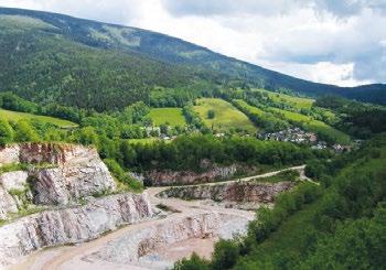 Z bohatého sortimentu výrobků společnosti Krkonošské vápenky Kunčice, a.s. si může zákazník vybrat stavební materiály pro hrubou stavbu, dokončovací stavební práce, zateplovací systémy, lité anhydritové podlahy nebo výrobky stavební chemie.