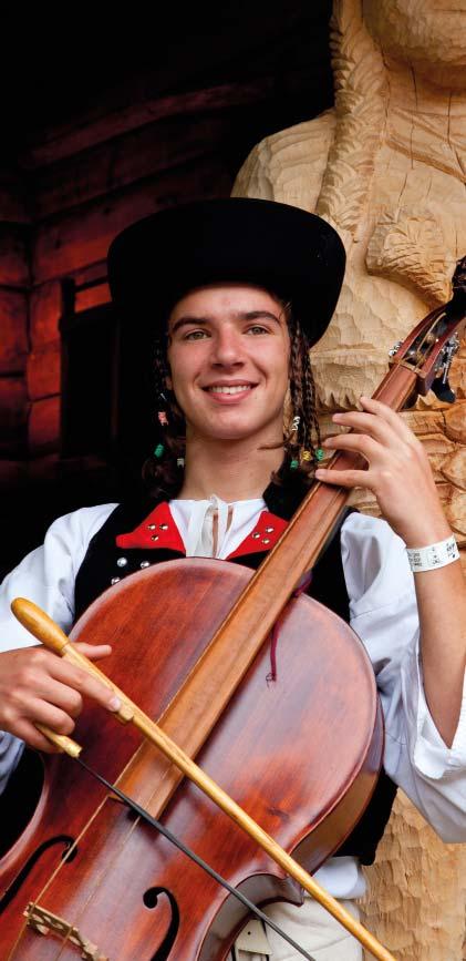 Terchovská muzika a tradícia Nebeská archaická ľudová hudba Zapísanie Terchovskej muziky do Reprezentatívneho zoznamu nehmotného kultúrneho dedičstva ľudstva UNESCO v roku 2013 je ocenením tradičnej
