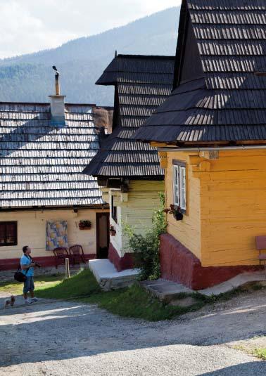 Nachádza sa tu aj typický roľnícky zrubový dom, ktorý je súčasťou expozície Liptovského múzea a návštevníci sa v ňom môžu dozvedieť o pôvodnom spôsobe života a bývania roľníckej rodiny na území