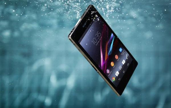 سونی موبایل Xperia Z1 سونی موبایل Xperia Z1 تلفن هوشمندی ممتاز وضدآب که بهترینهای فناوری سرگرمی و طیفی از محصوالت مکمل سونی به همراه تجربهای یکتا و پیشگامانه از دوربین را با خود دارد معرفی کرد.