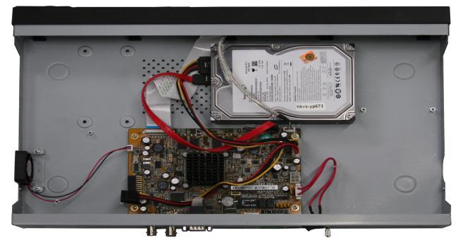 dně HDD přichyťte.
