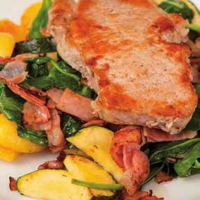 Speciality Specialty Spezialit t vep ov pe en s restovanou cuketou a špenátem na slanině, opékané brambory EN Roasted pork with sautéed zucchini and