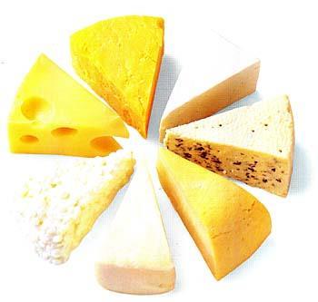 Sladké sýry Princip výroby: Sladké srážení mléka působením proteolytických enzymů (chymosin, pepsin) syřidla hydrolýza kapa-kaseinu Příklady: čerstvé sýry: smetanový sýr,